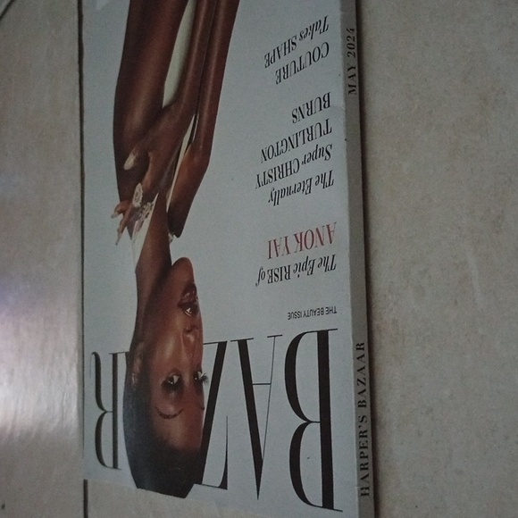 Magazine - Picture 3 of 3